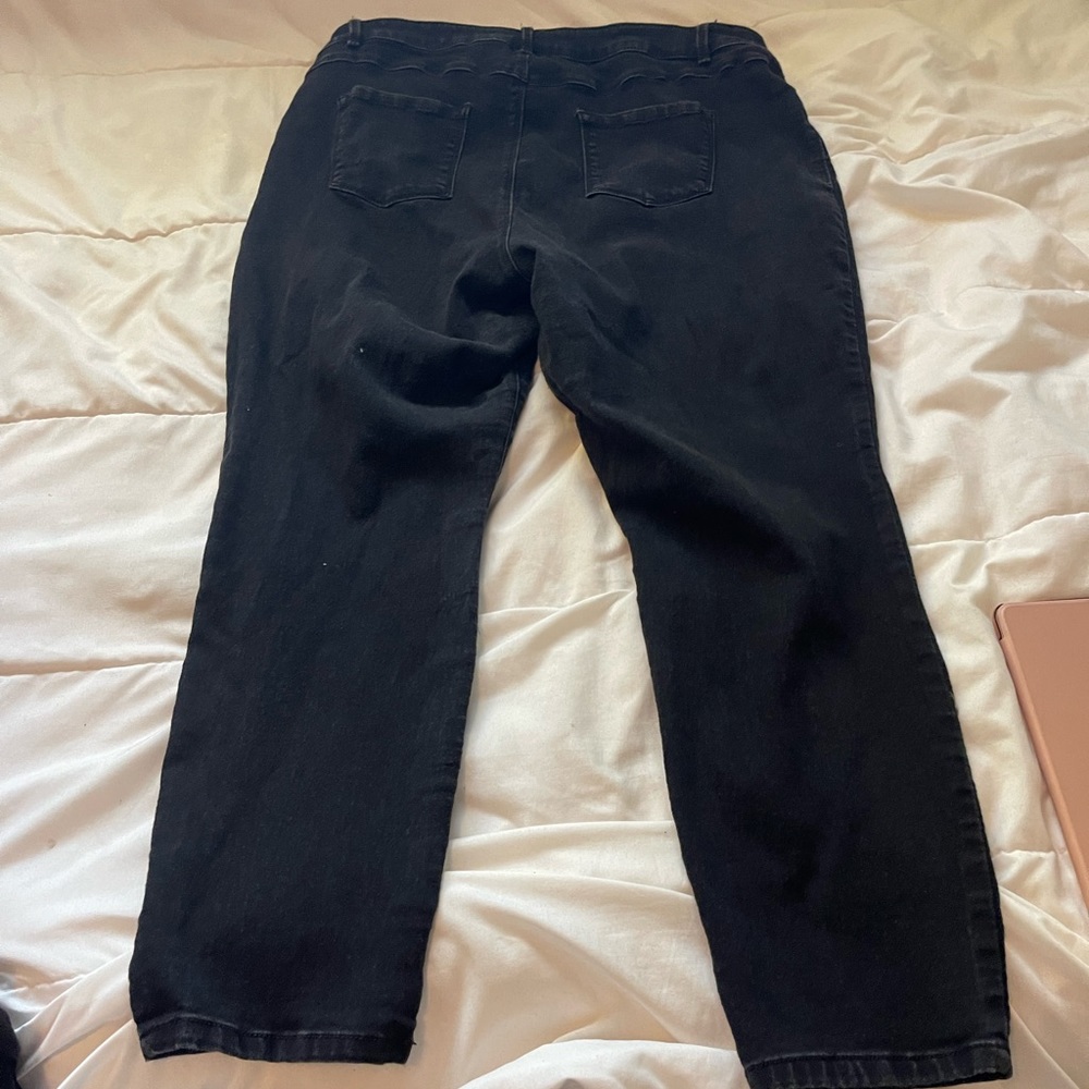 Black high waisted jeans